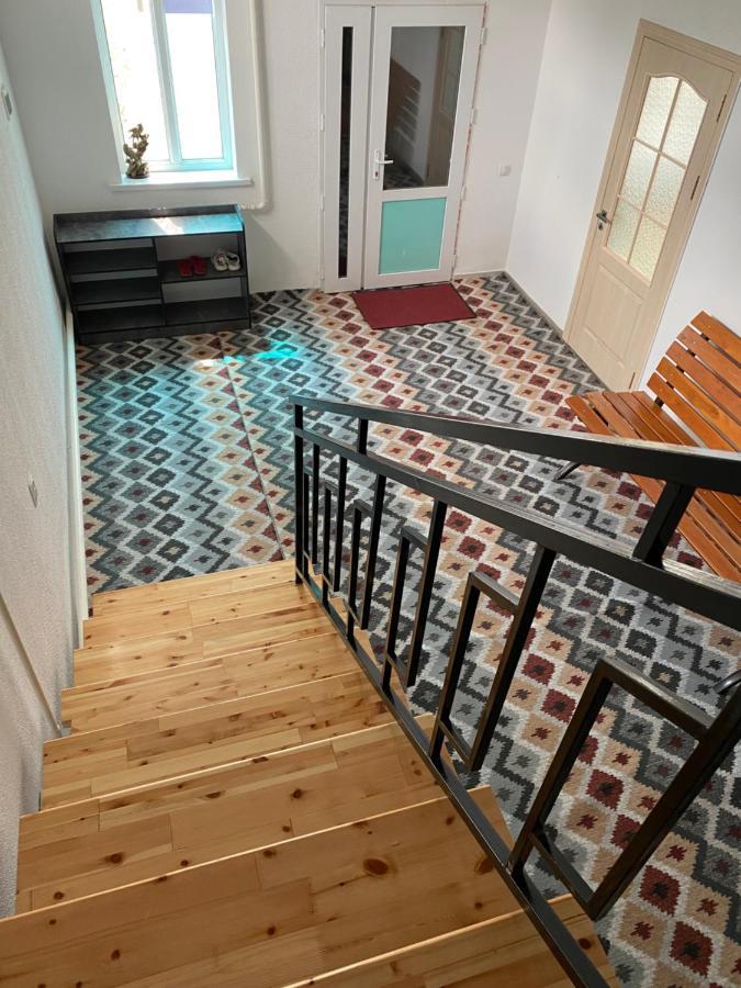 Karakol-Guest Bed & Breakfast Bagian luar foto